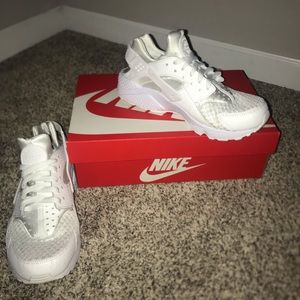 Nike Air Huarache Run Sneakers